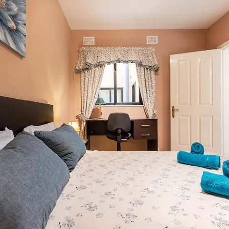 Apartmán Spacious & Comfy Seaside Flat *